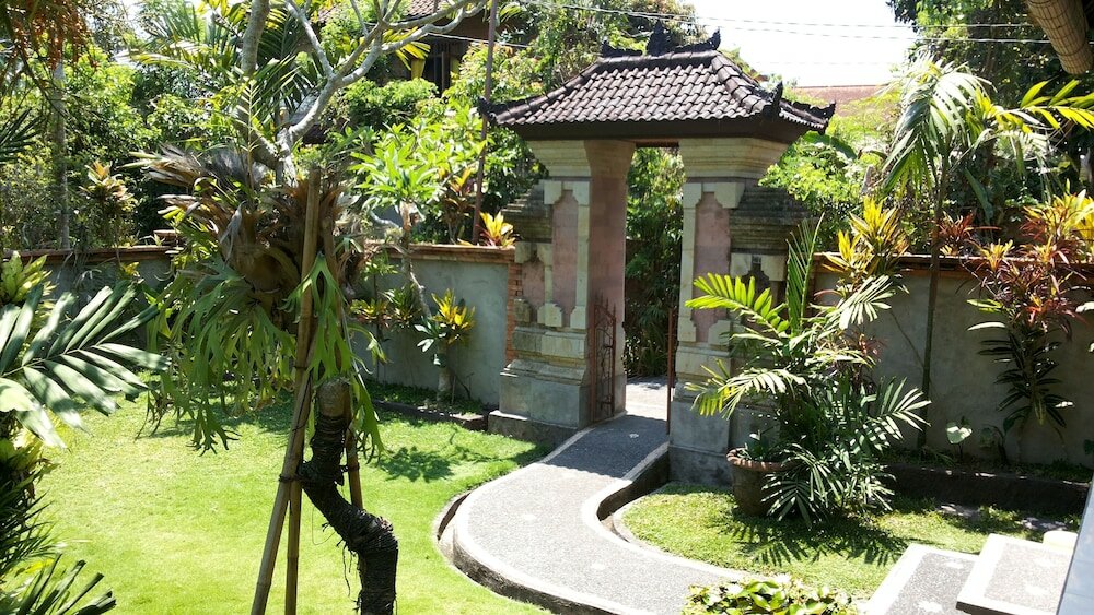 Фото Bali Putra Villa
