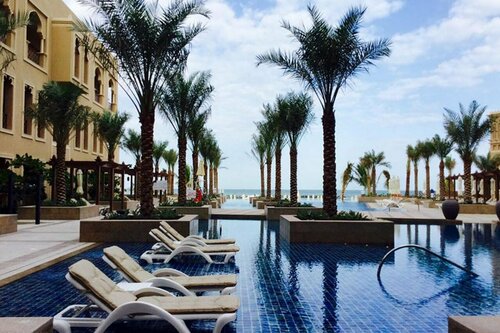 Гостиница Sheraton Sharjah Beach Resort & SPA в Аджмане