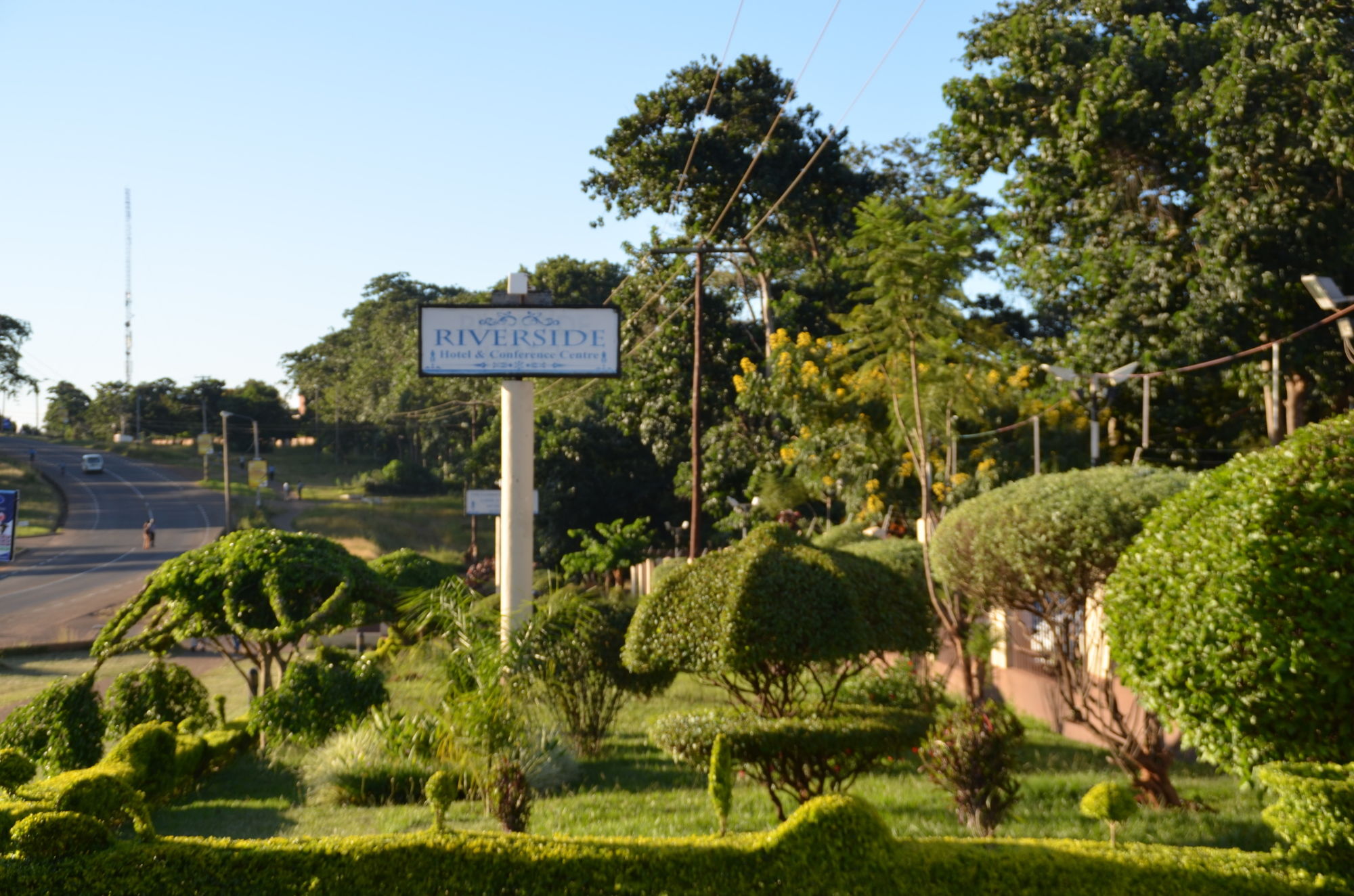 Фото Riverside Hotel and Conference Centre