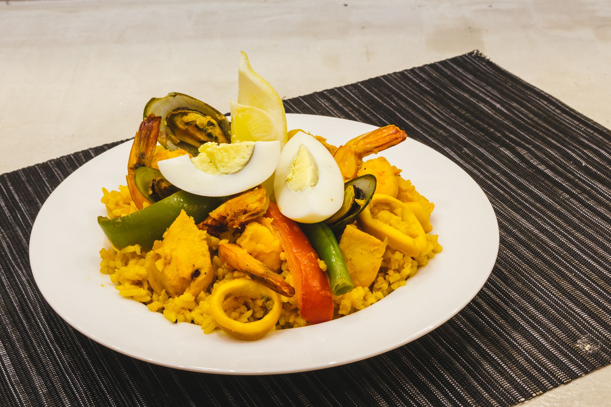 Фото Jade Hotel & Suites