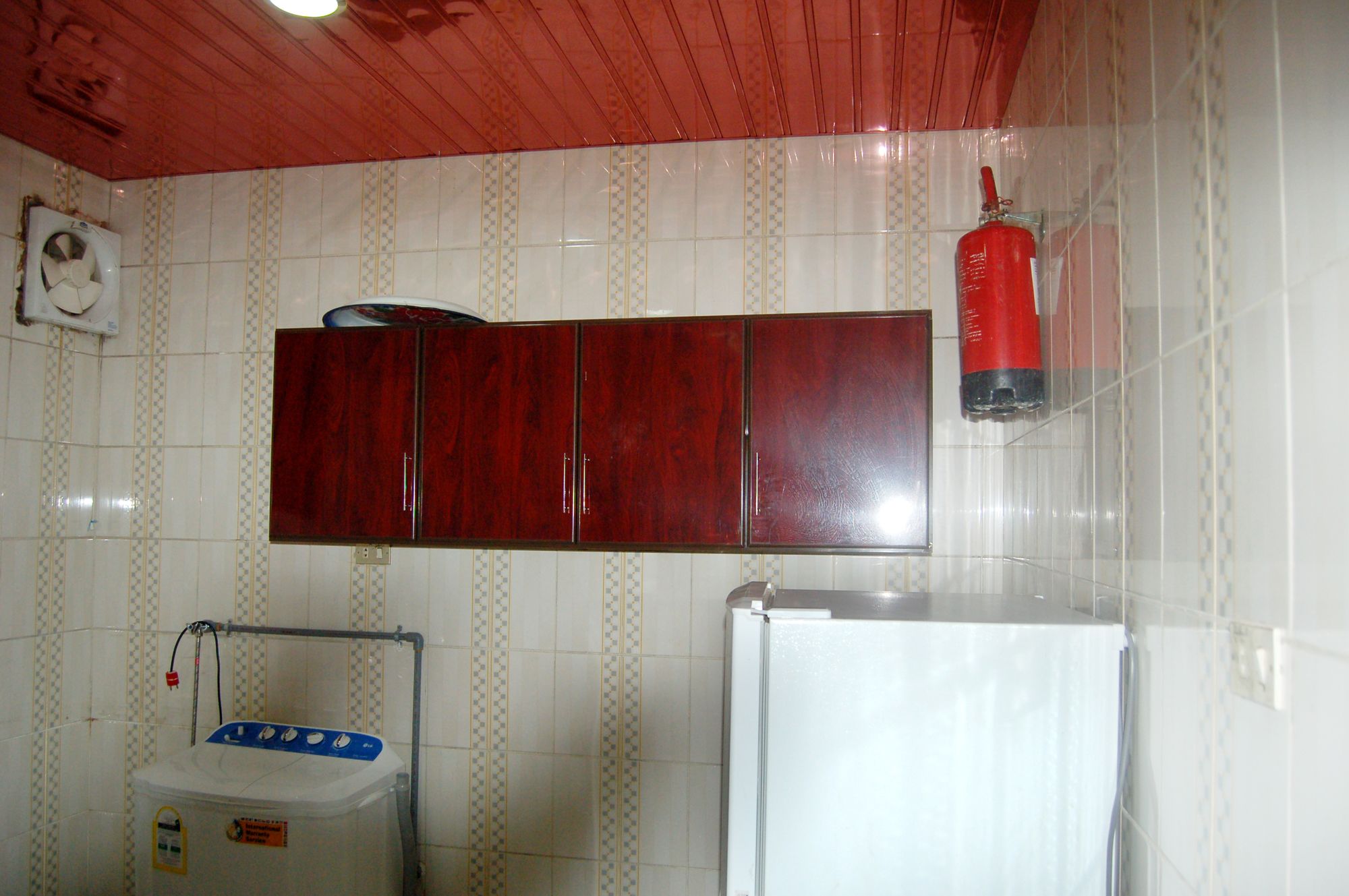 Фото Al Eairy Furnished Apartments Jeddah 1