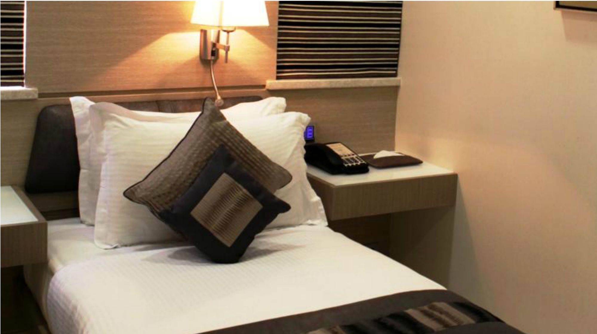 Фото Hotel Residency Fort Mumbai