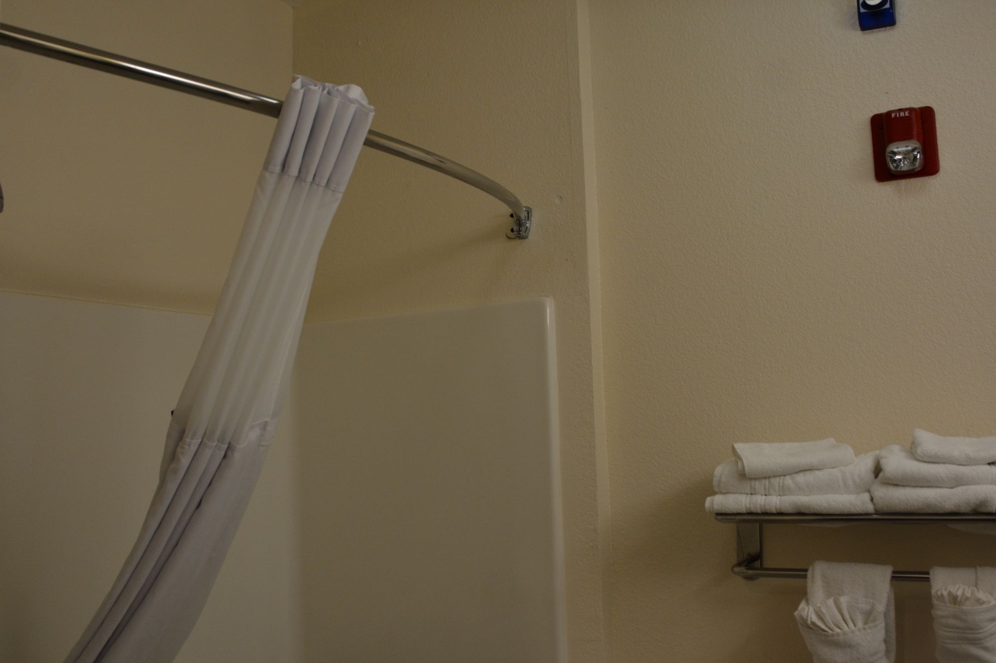 Фото Super 8 by Wyndham Austin/Airport South