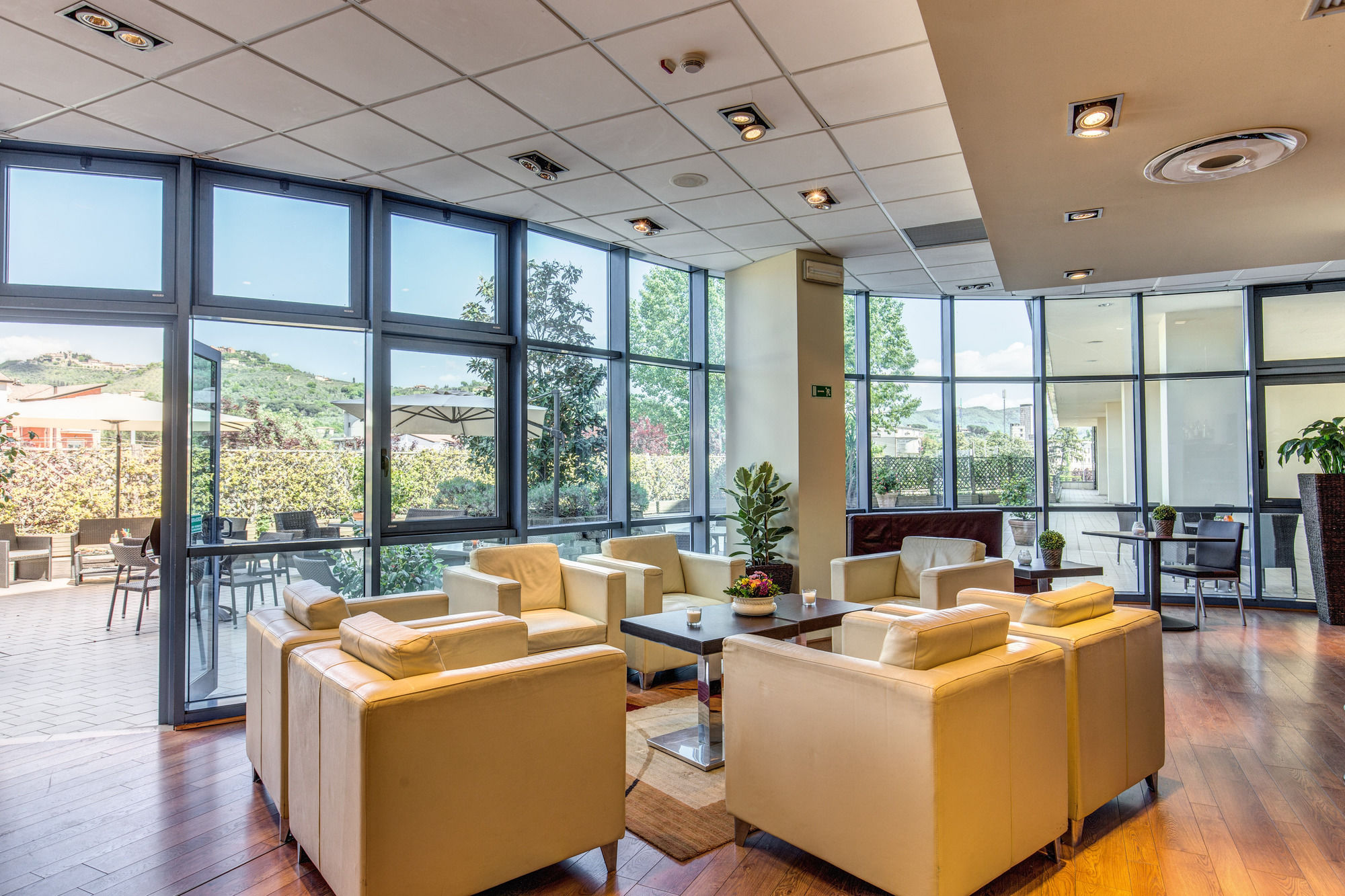 Фото Tuscany Inn