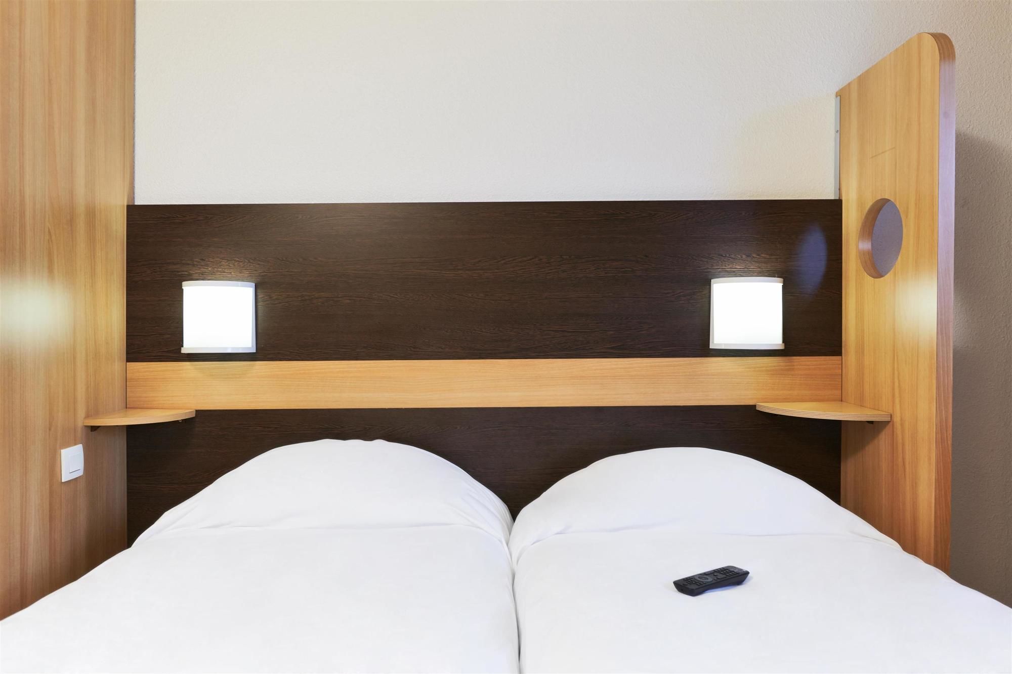 Фото Première Classe Paris Ouest - Gennevilliers Barbanniers