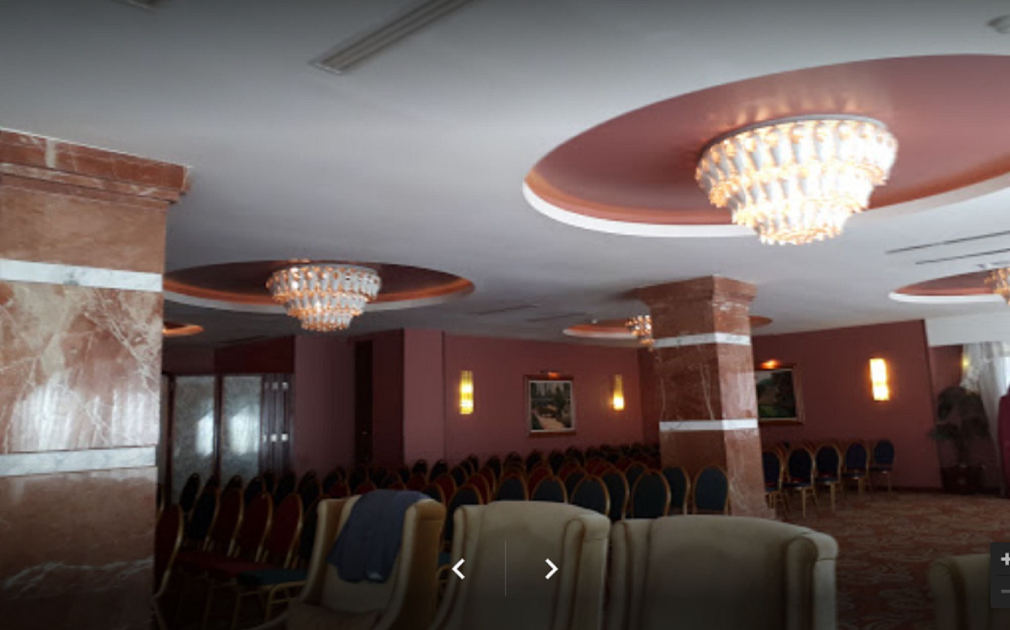 Фото Oasis Hotel