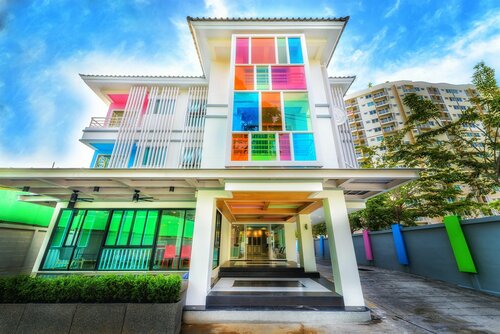 Гостиница The Tint At Phuket Town