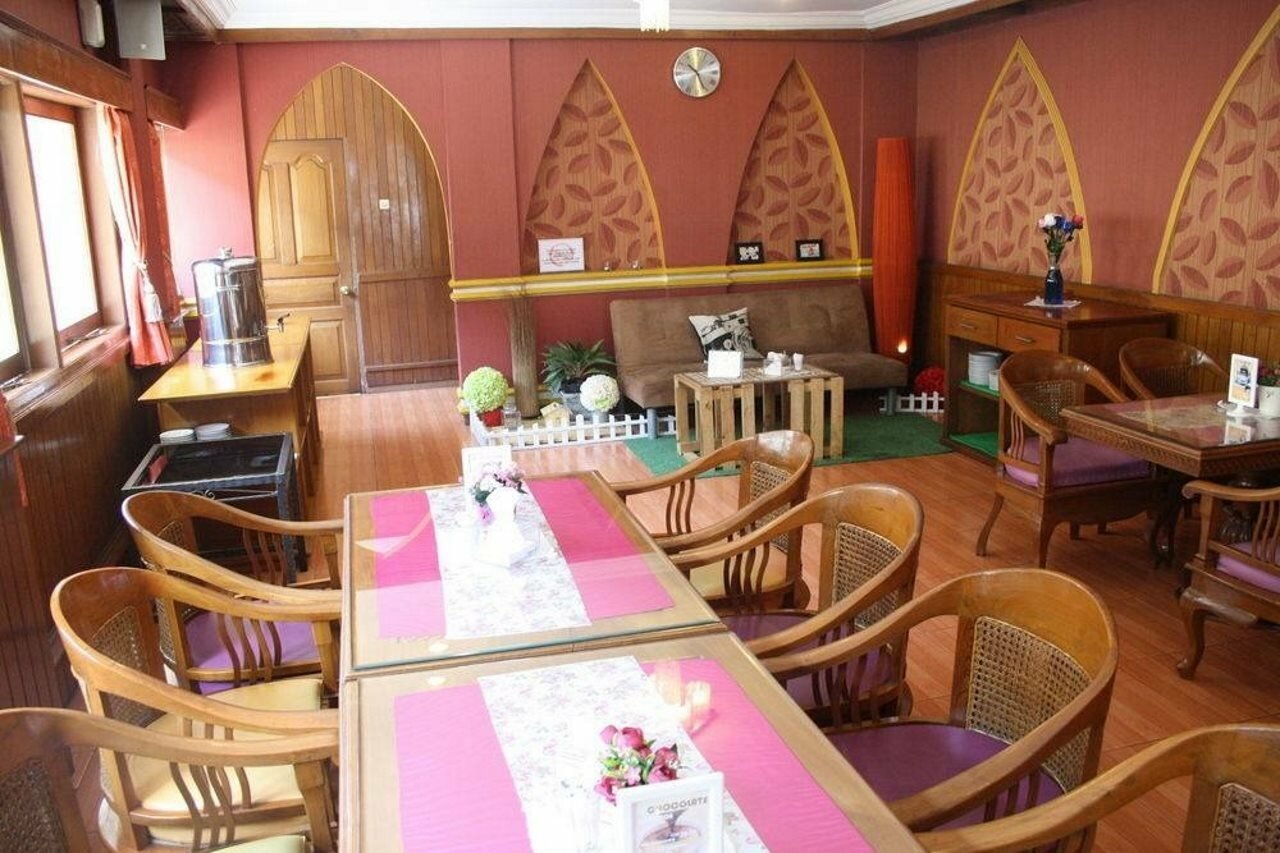 Фото Lingga Hotel