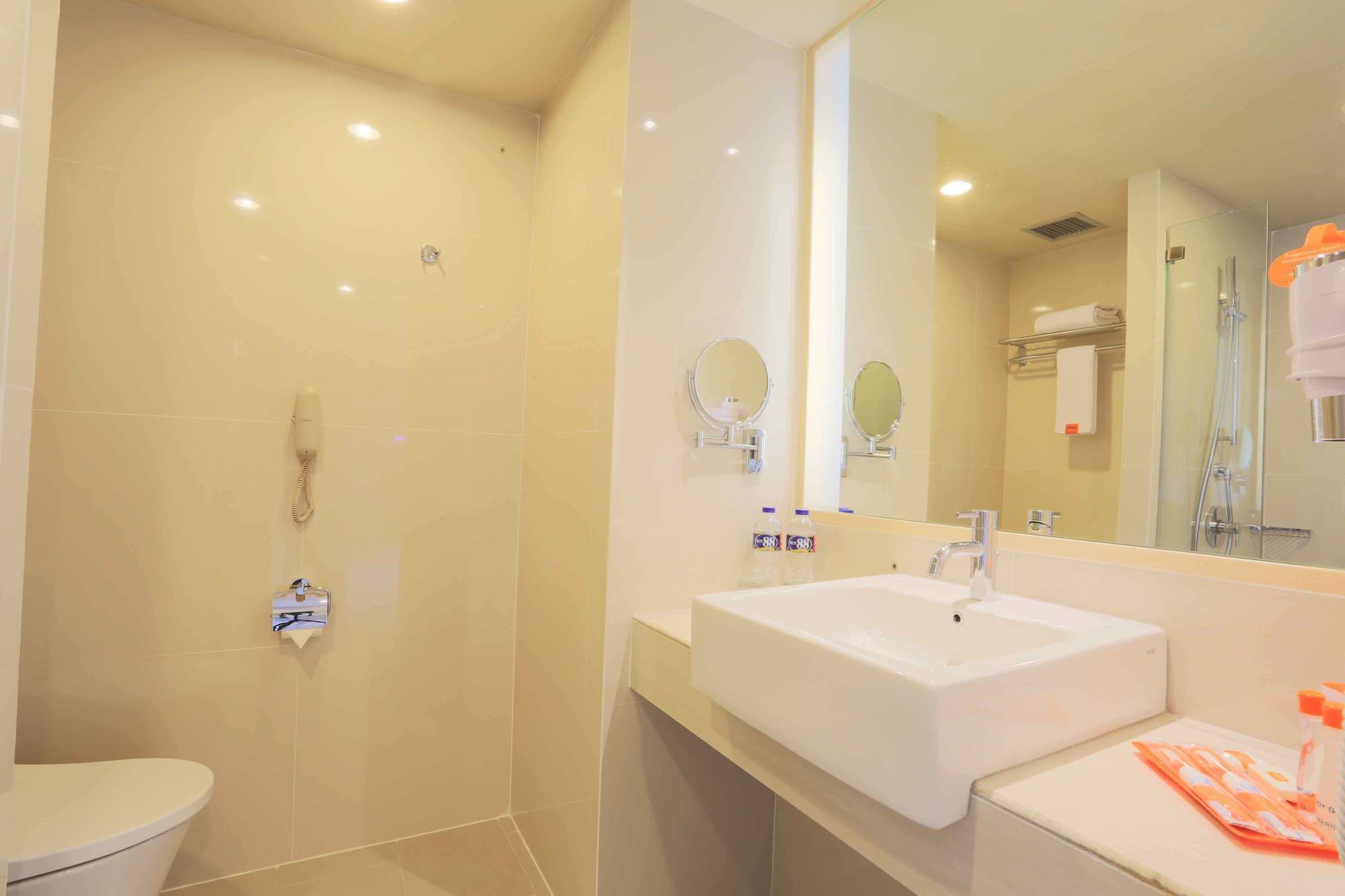 Фото Harris Hotel & Conventions Ciumbuleuit - Bandung