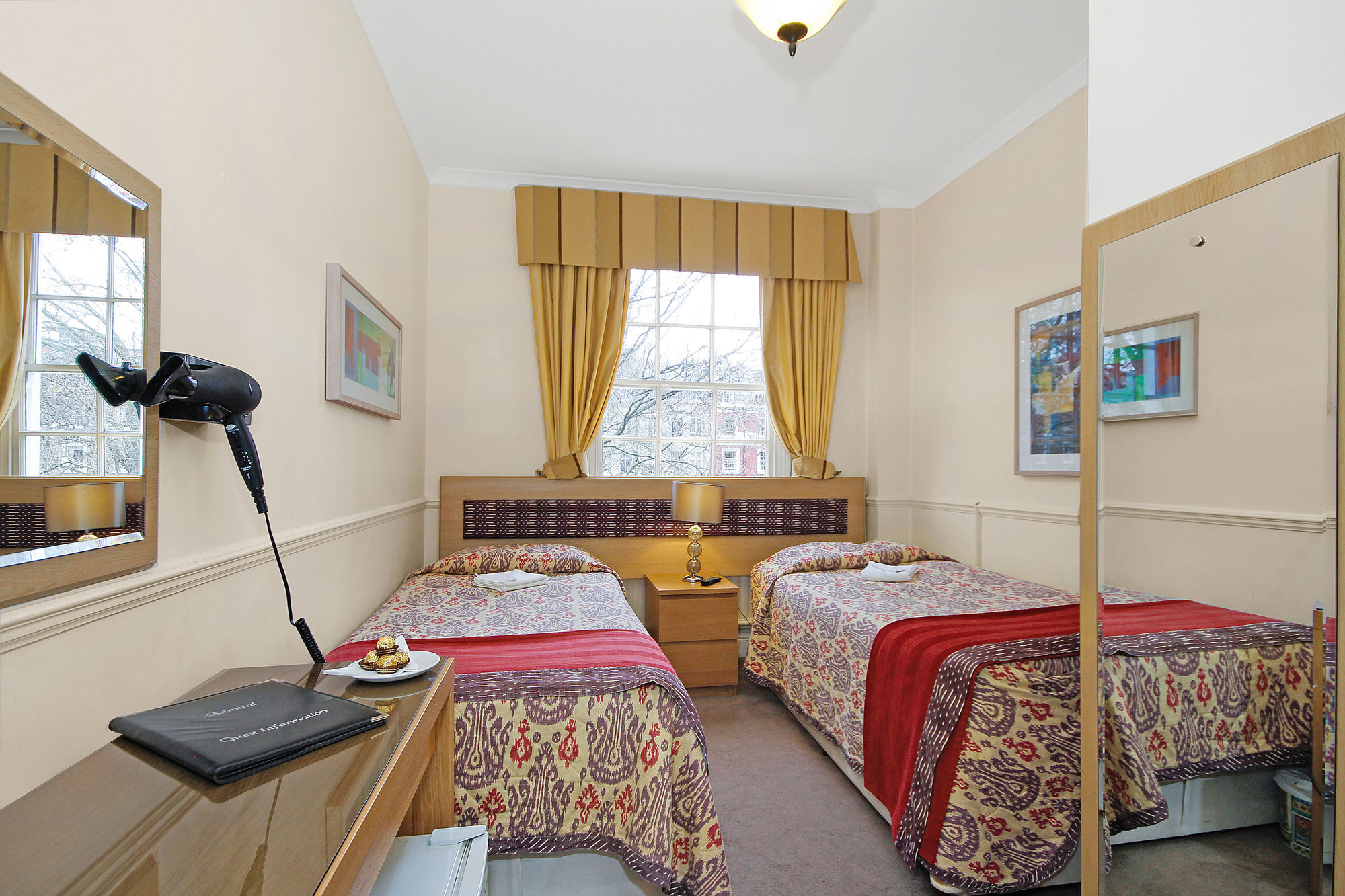 Фото Admiral Hotel at Park Avenue