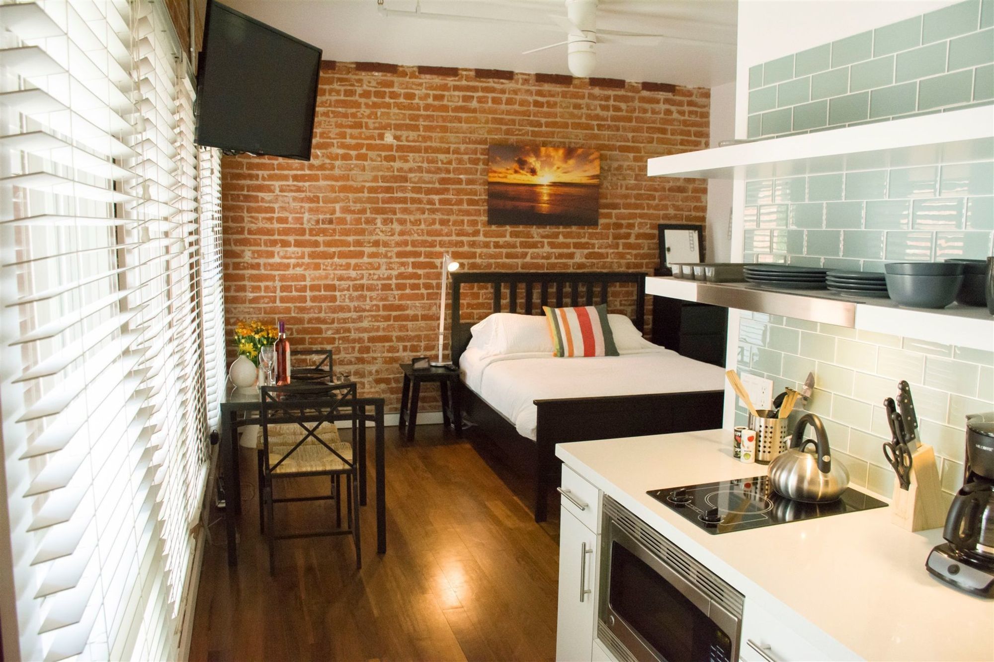 Фото Venice Breeze Suites