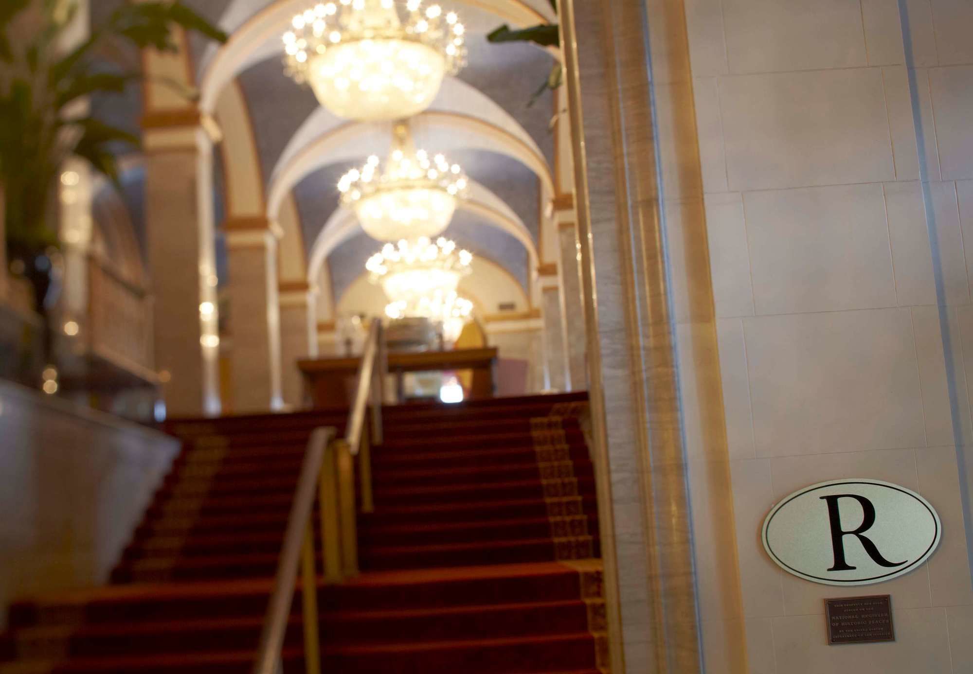 Фото Renaissance Cleveland Hotel