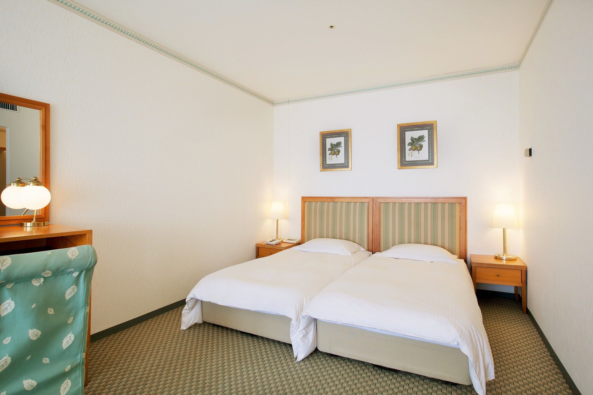 Фото Wakayama Marina City Hotel