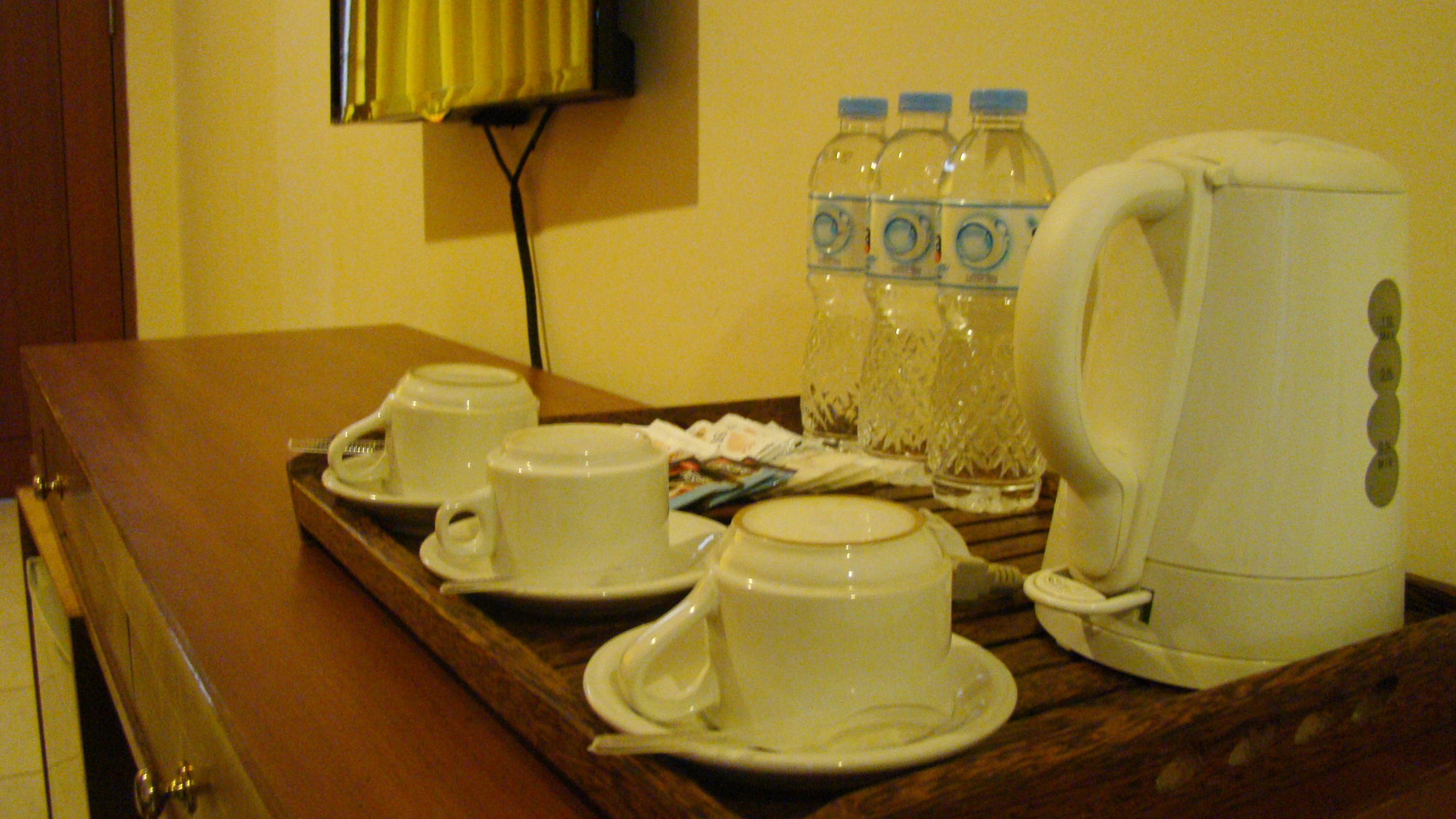 Фото Sukajadi Hotel and Gallery