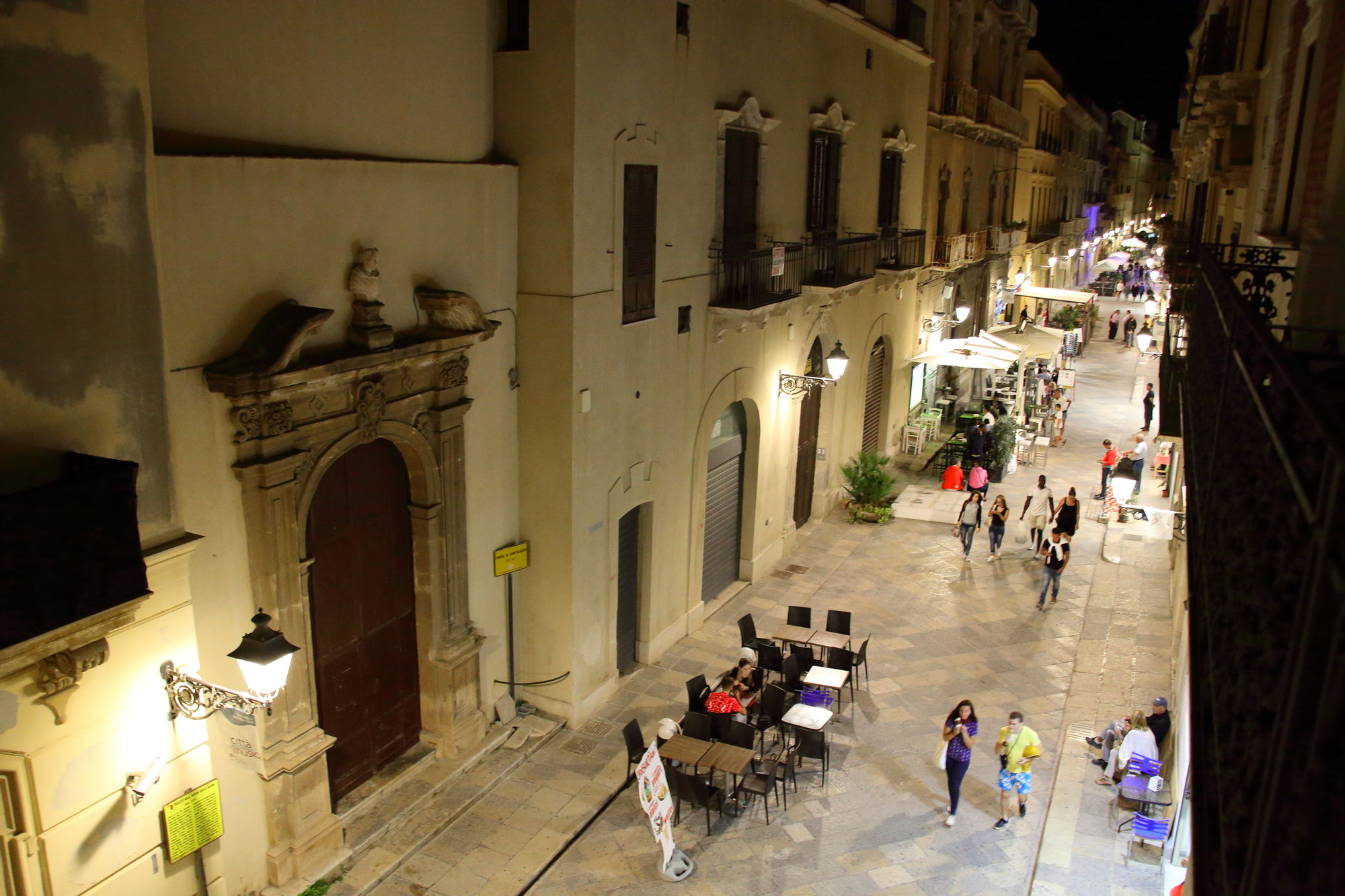 Фото Central Gallery Rooms