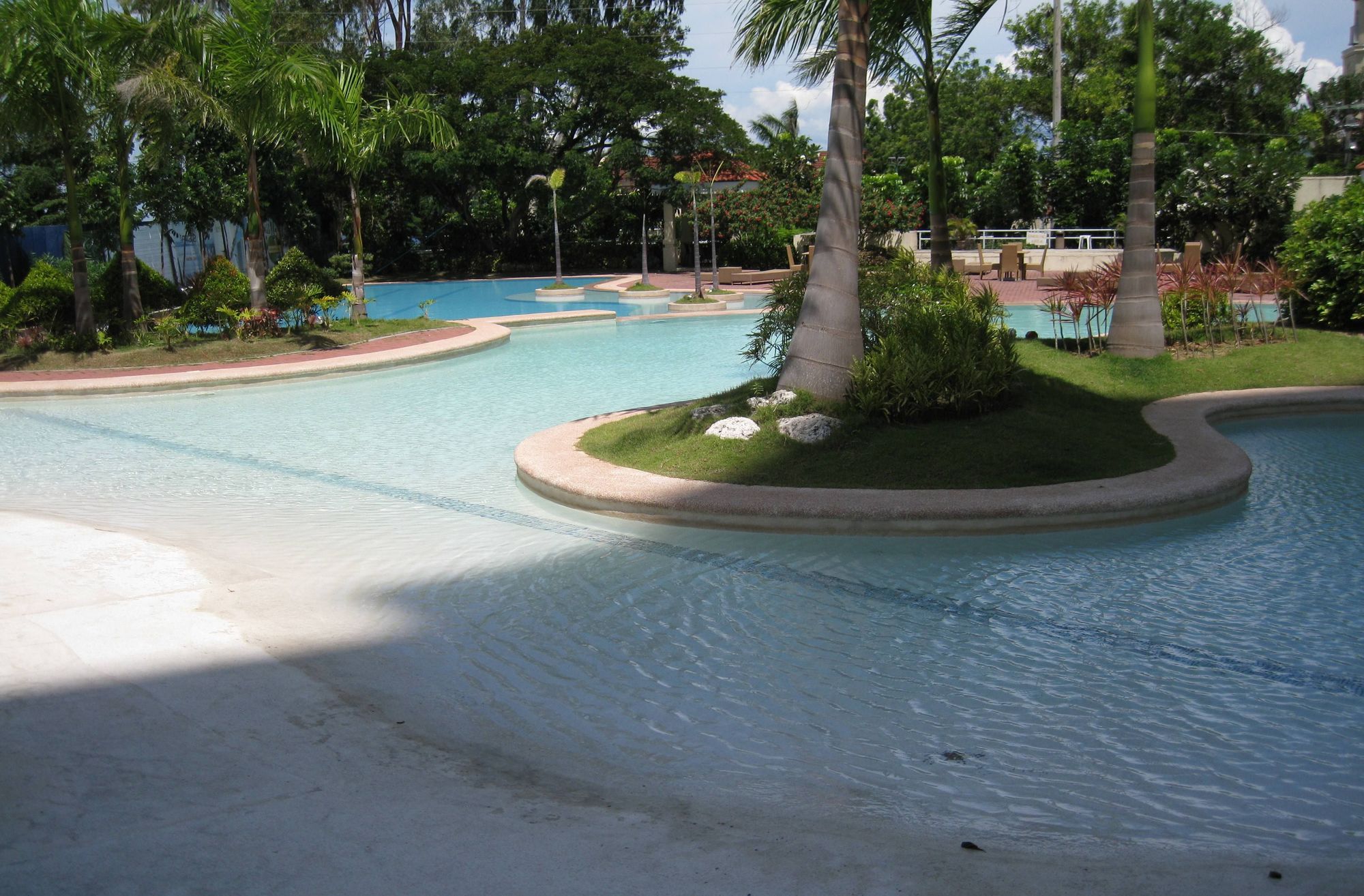 Фото La Mirada Residences