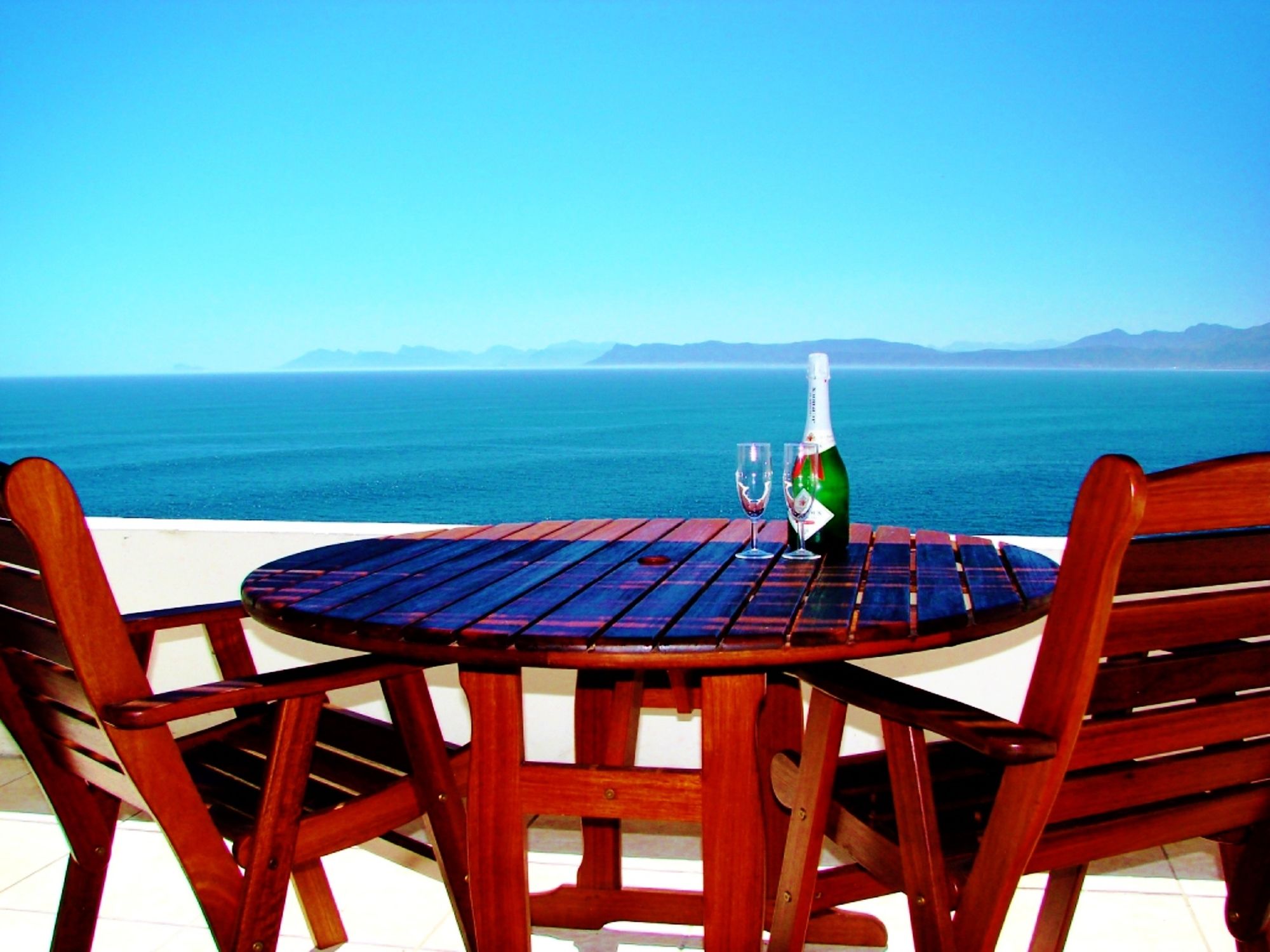 Фото Kleinzee Oceanfront Guesthouse