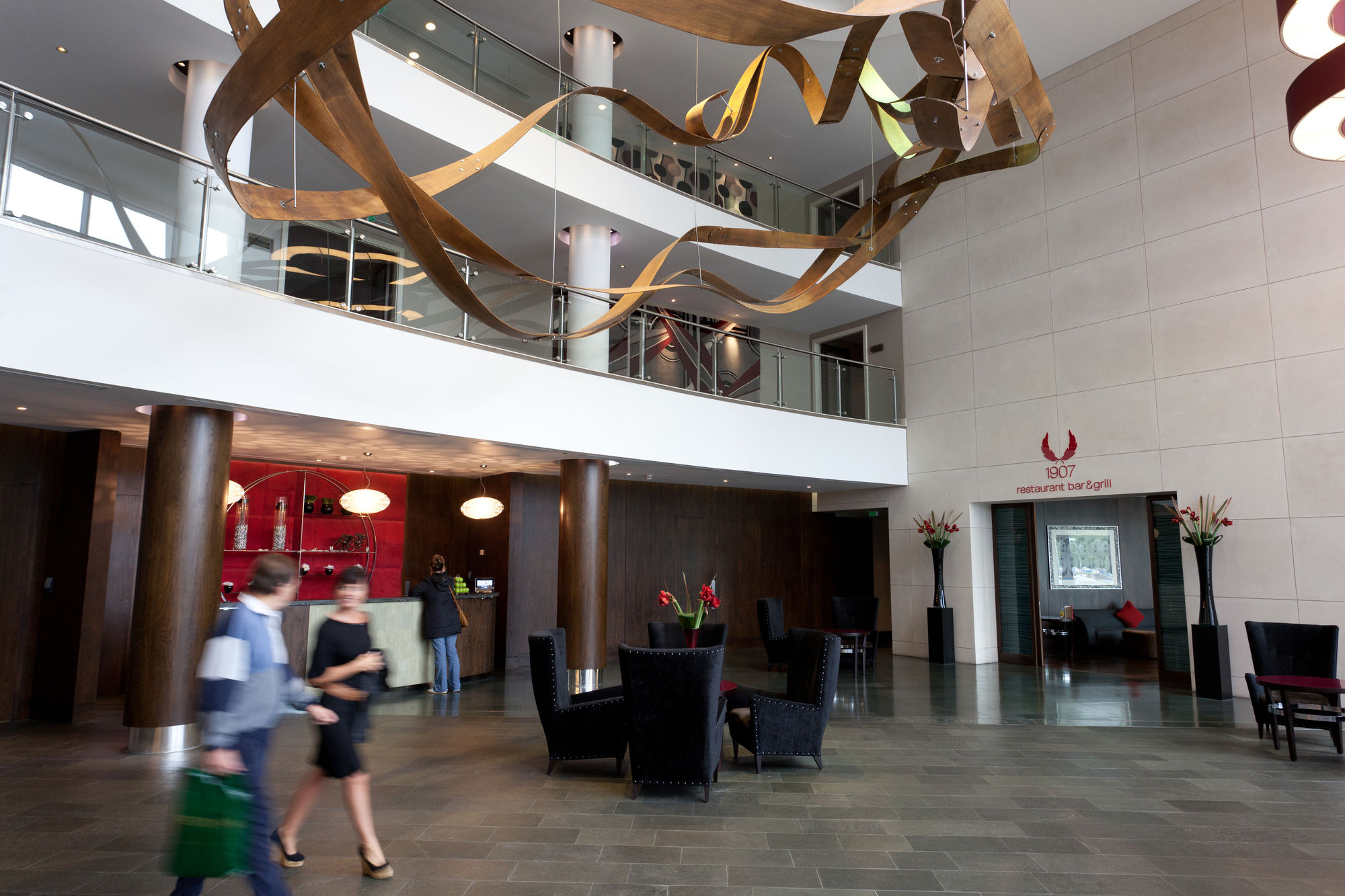 Фото Brooklands Hotel