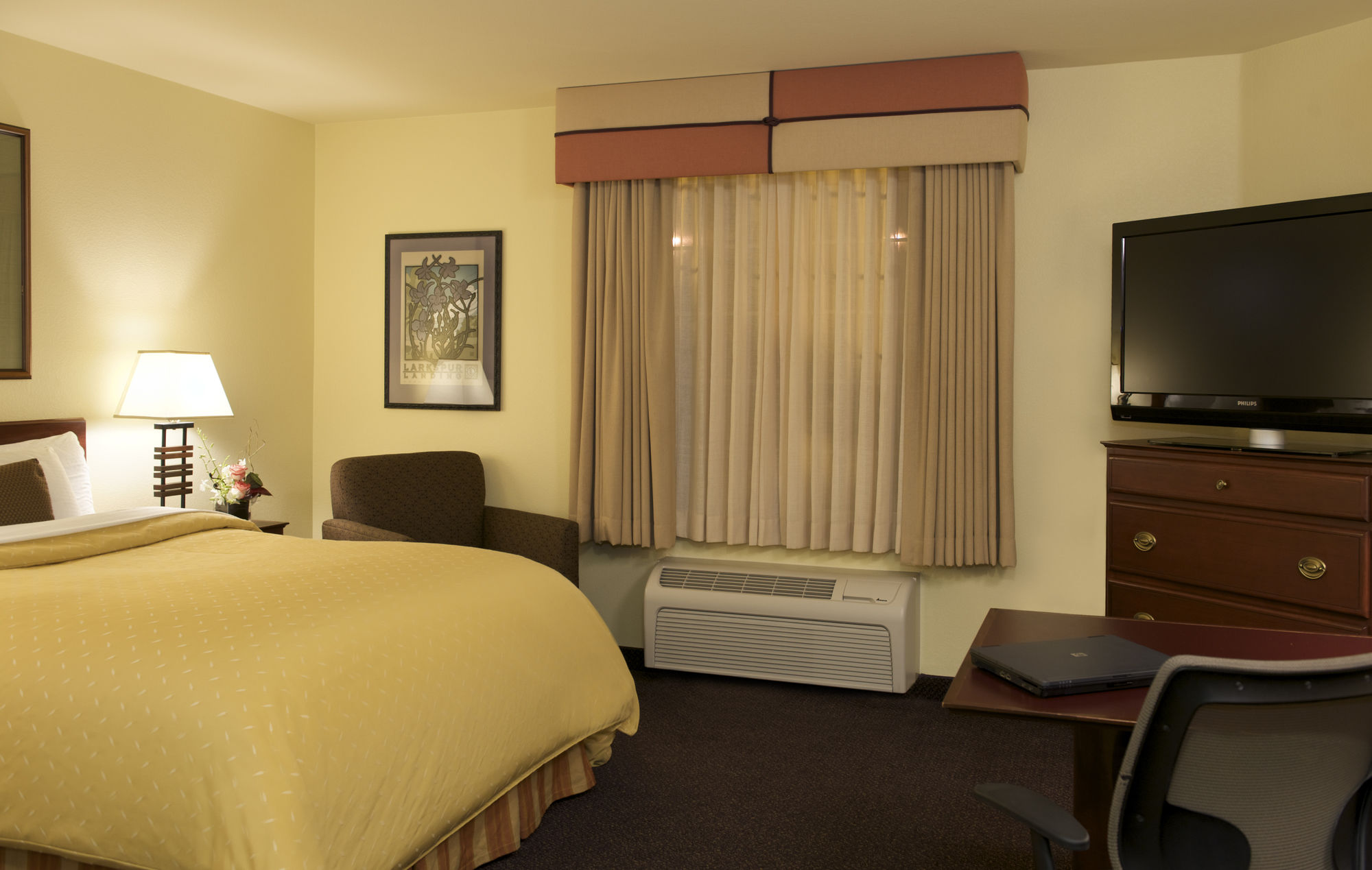 Фото Larkspur Landing South San Francisco - An All-Suite Hotel