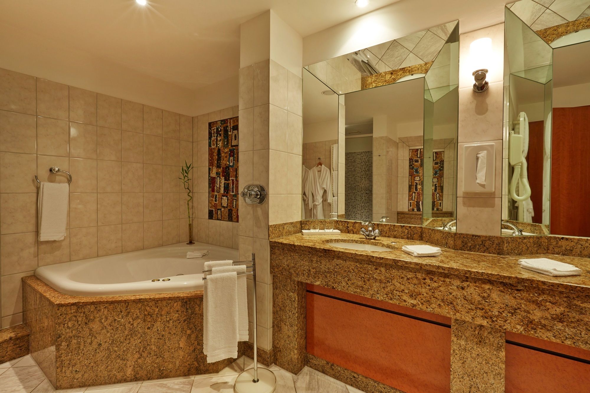 Фото H4 Hotel Hannover Messe