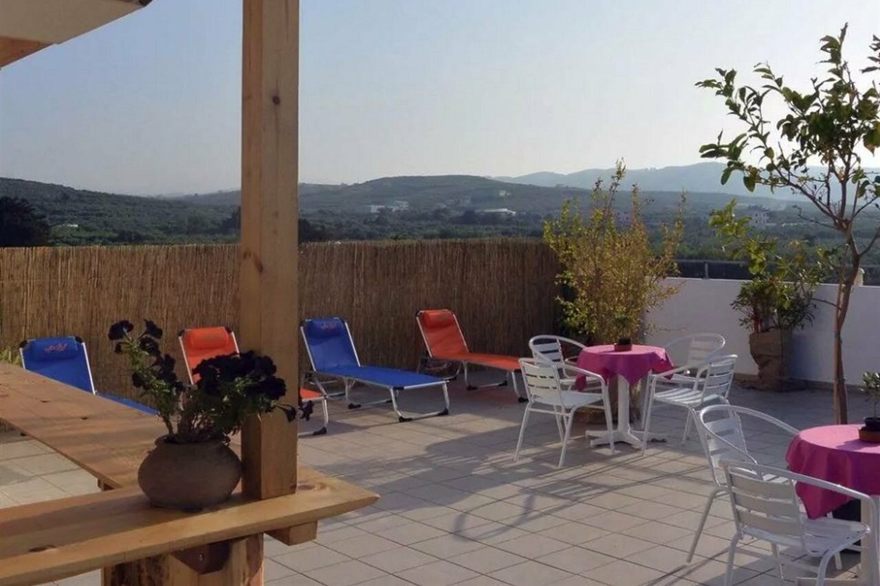 Фото Louladakis Apartments