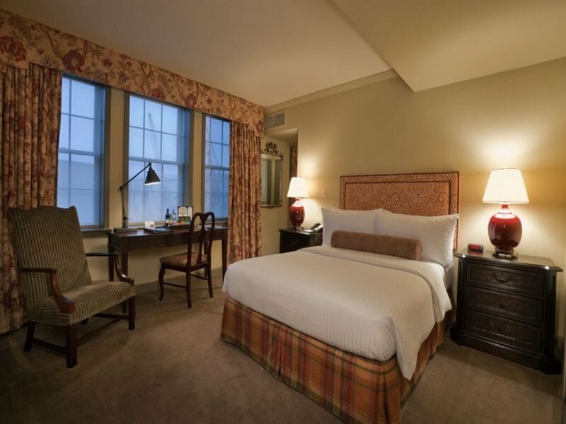 Фото The Henley Park Hotel