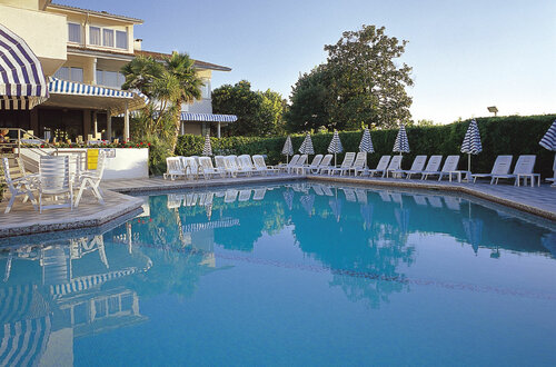 Внешний вид отеля Hotel Nettuno в Бардолино, фото 1