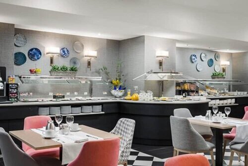Гостиница Hotel Asset Torrejón в Торрехоне де Ардосе