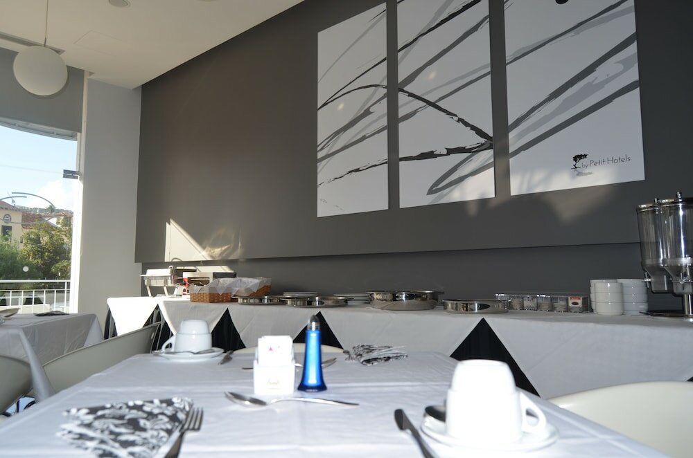 Фото Madeira Bright Star Hotel