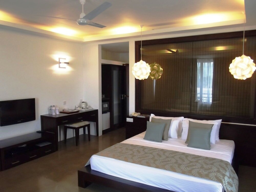 Фото The Tourmaline