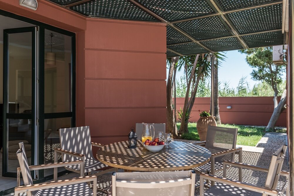 Фото Daphnis Villas