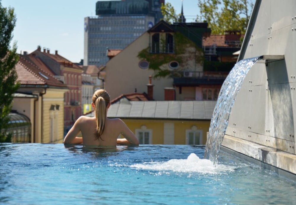 Фото Vander Urbani Resort – a Member of Design Hotels