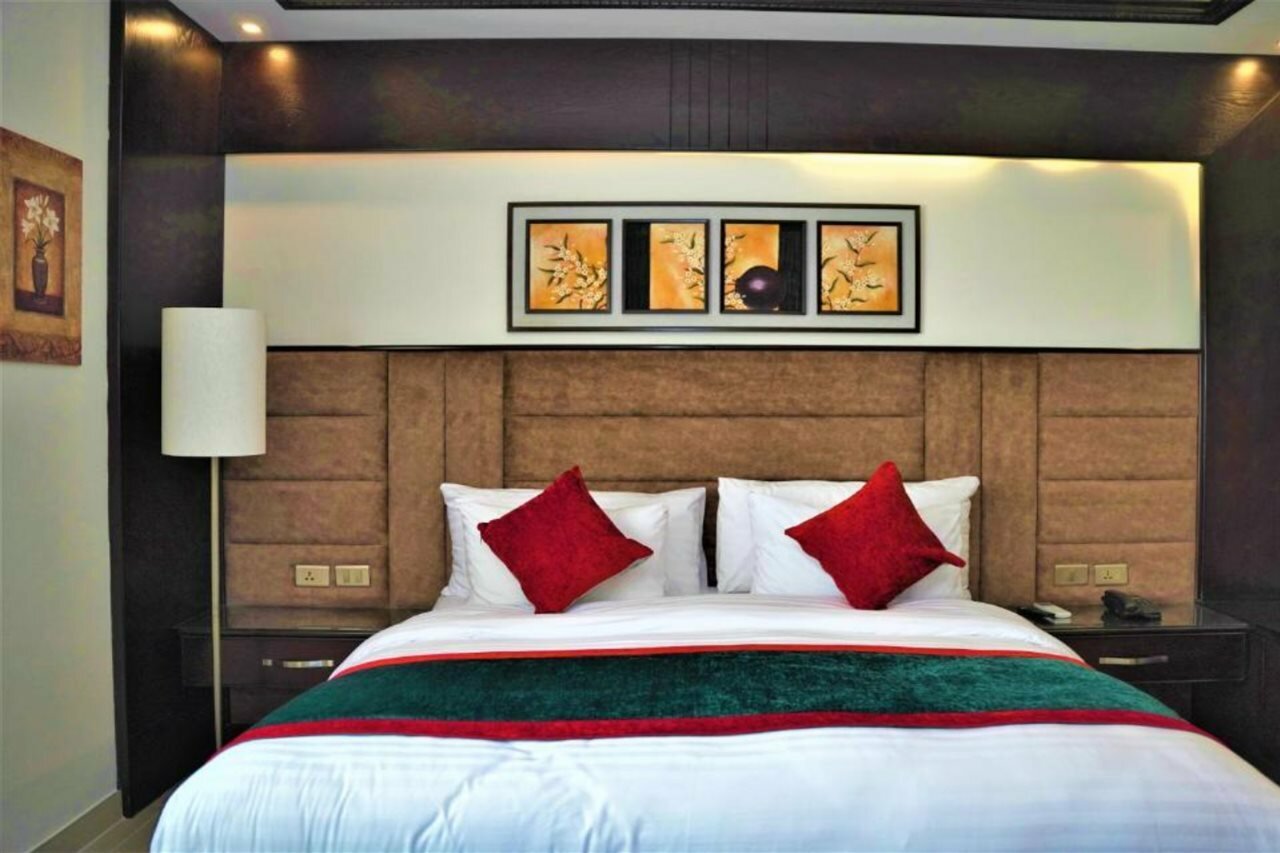 Фото Petra Canyon Hotel