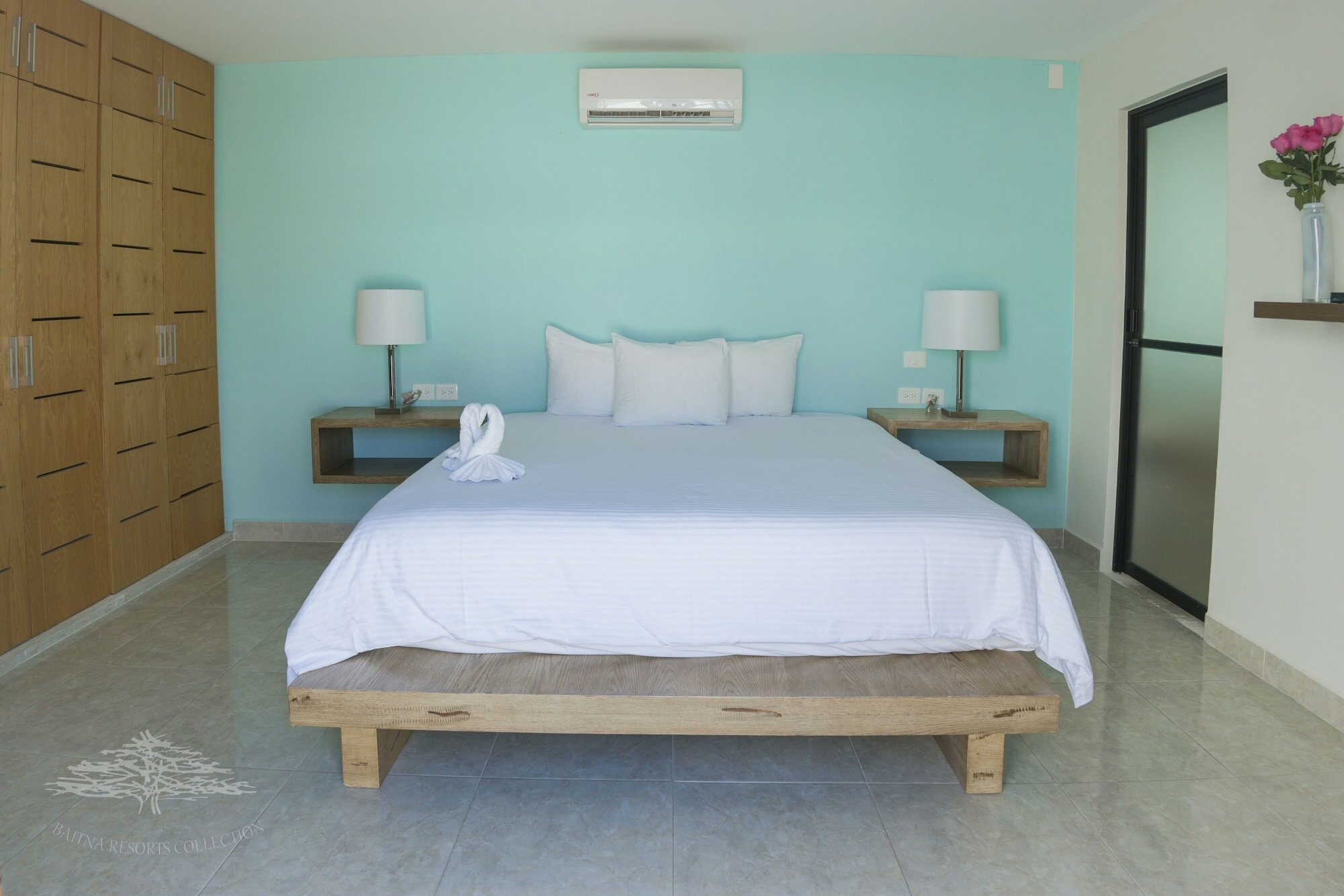 Фото Anah Luxury Condos by Baitna