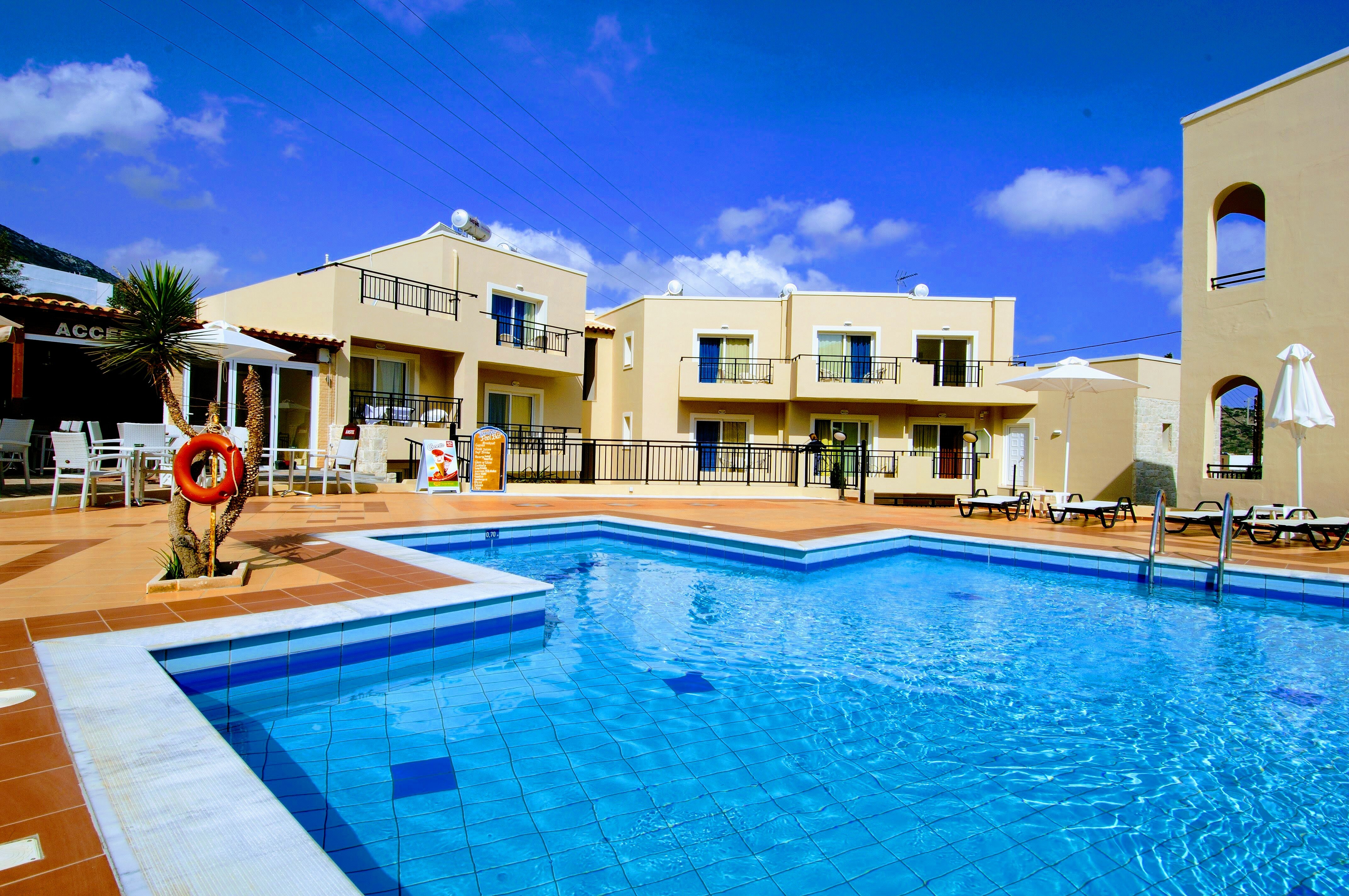 Фото отеля 1