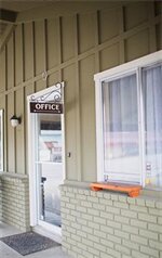 Фото Vino Inn & Suites