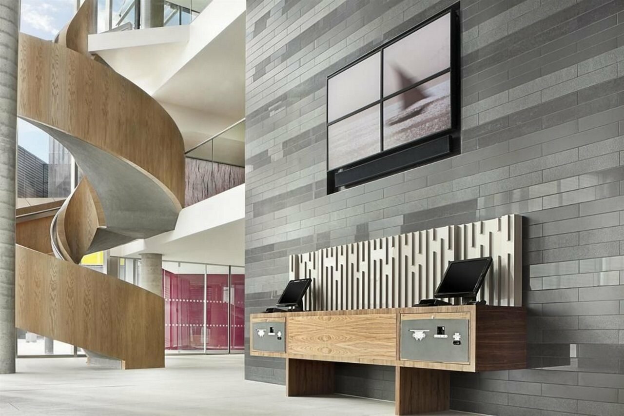 Фото Aloft London Excel