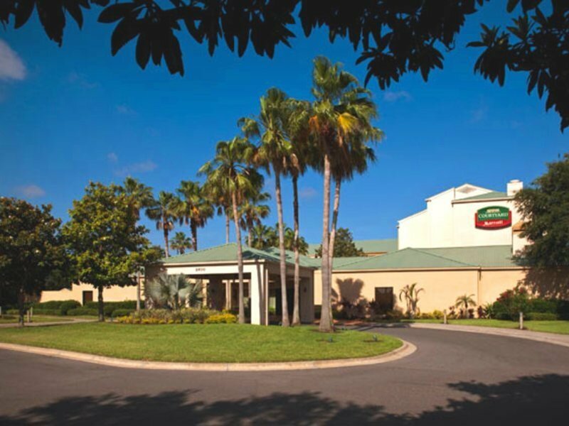 Фото Courtyard by Marriott Orlando International Dr Conv Cntr