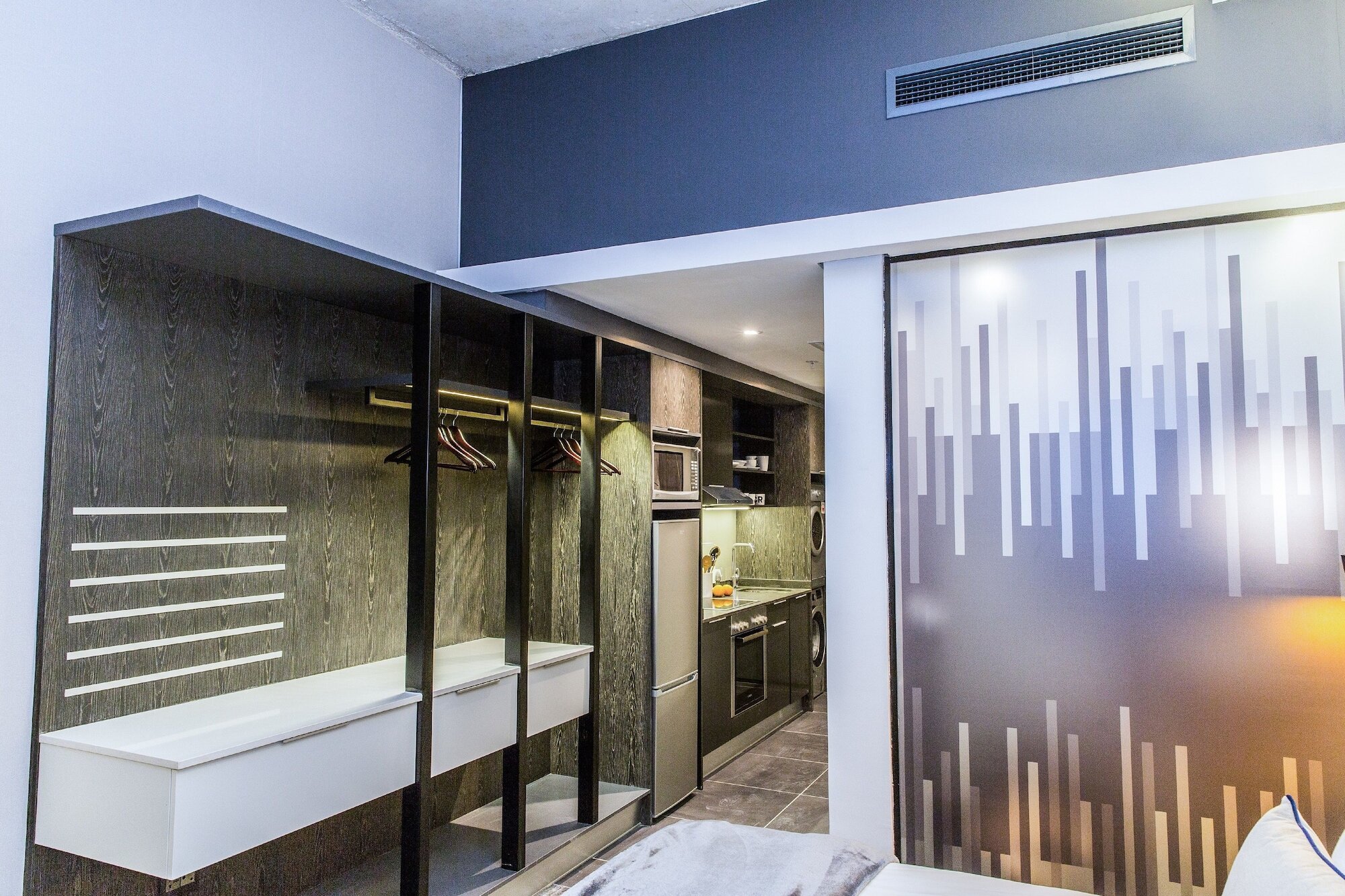 Фото The Capital Mirage