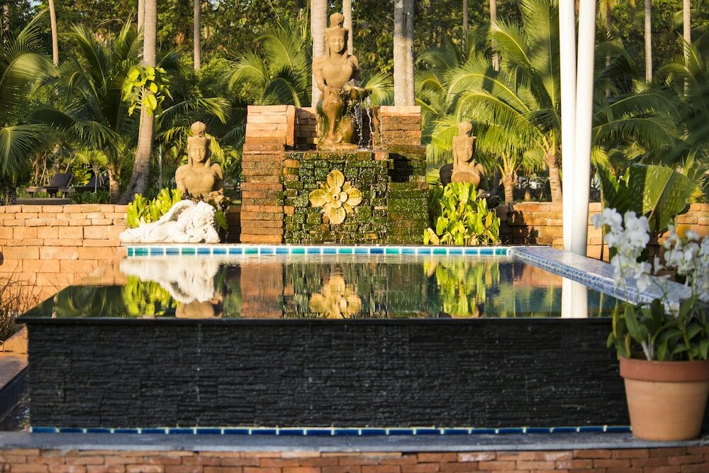 Фото The White Knot Koh Chang