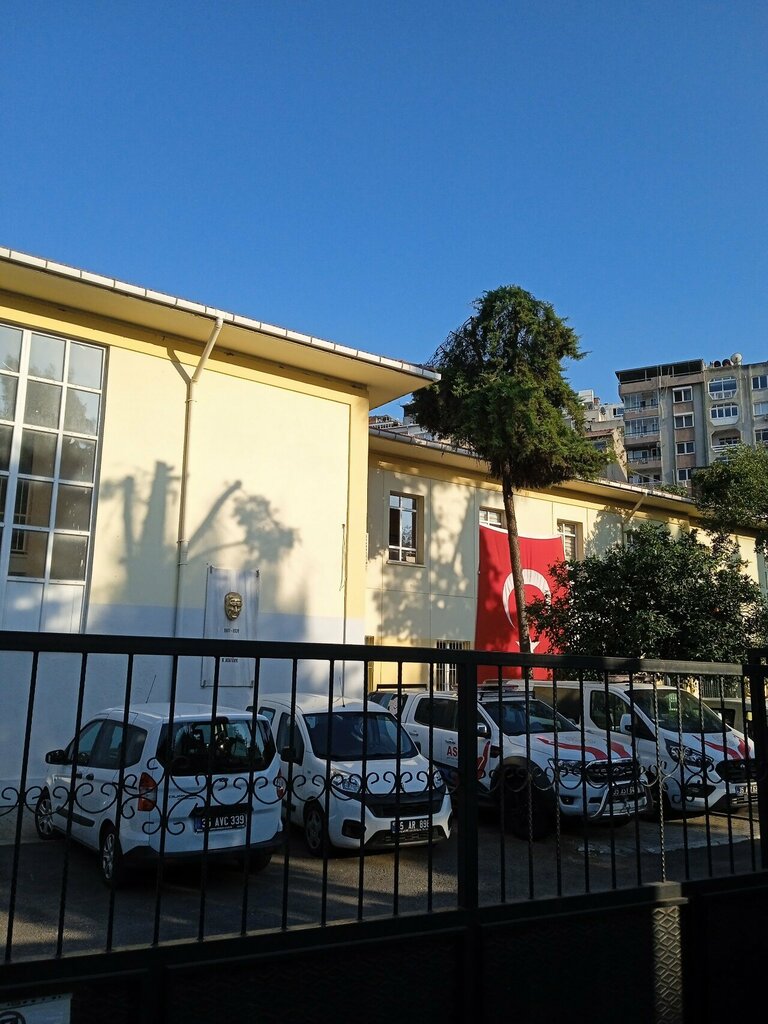 School Haci Sakir Eczacibasi Middle School, Izmir, photo