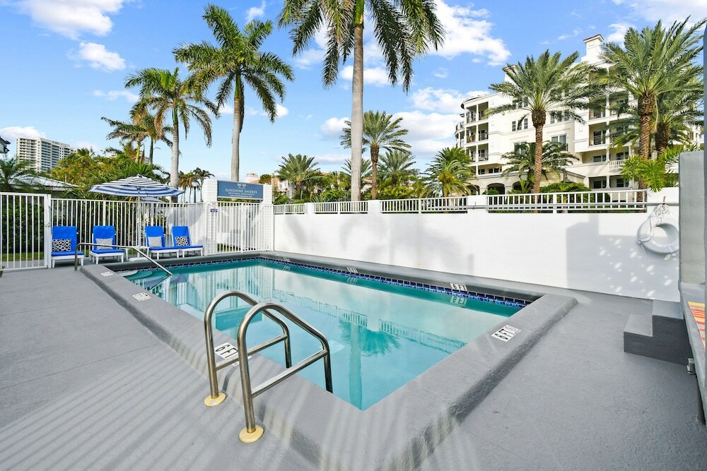 Фото Sunshine Shores Boutique Apartments