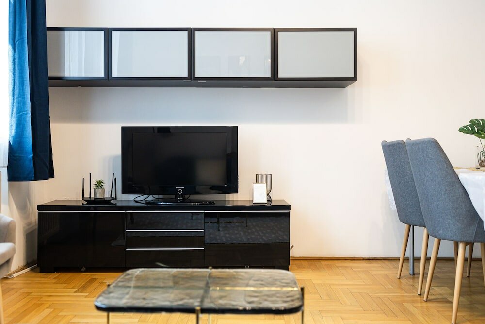 Фото Venus Apartments - Gozsdu Court III