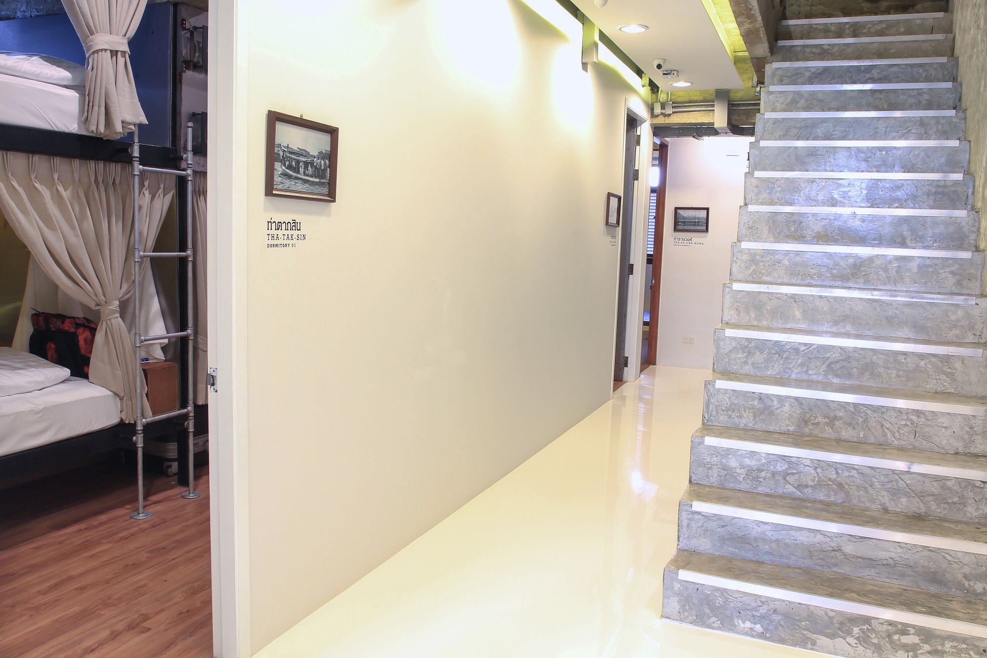 Фото Siam Plug In Hostel