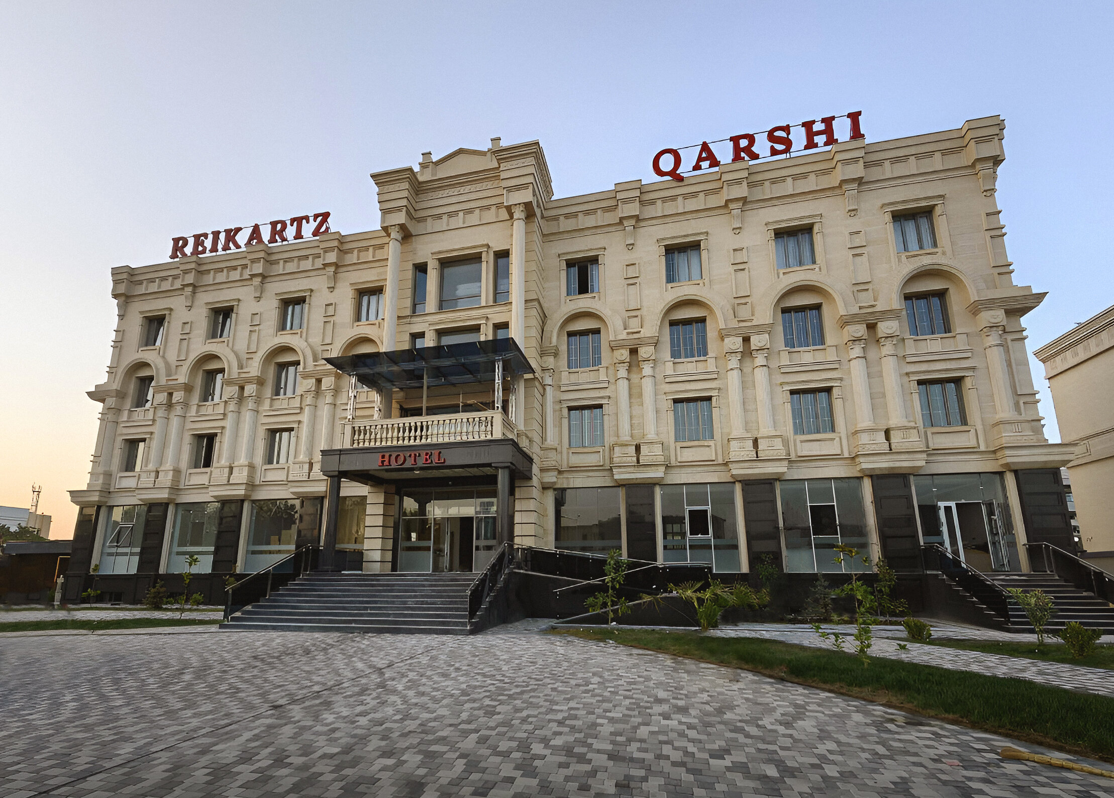 Фото Reikartz Qarshi Hotel