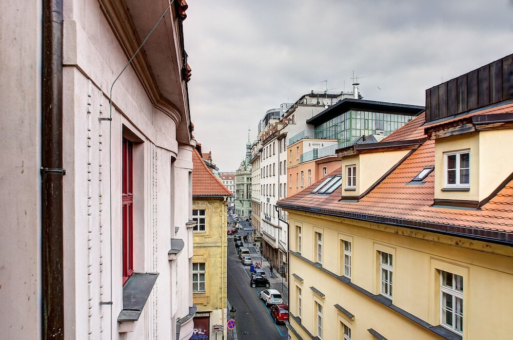 Фото 4 Arts Apartments by Adrez Living