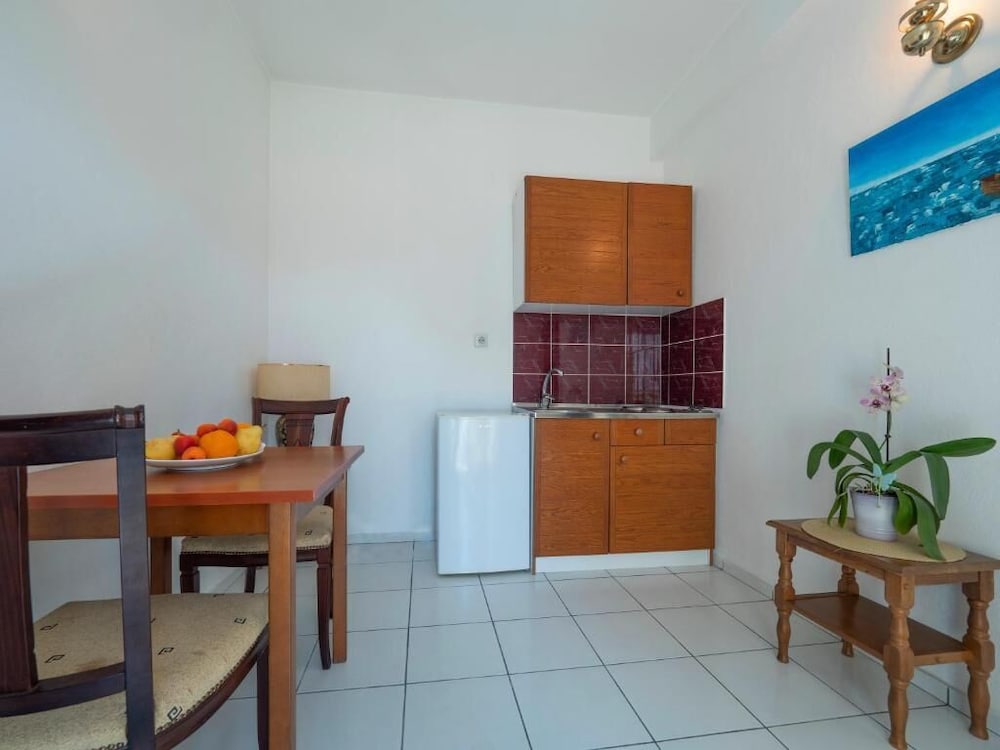 Фото Mediterranean Guest House Balkan