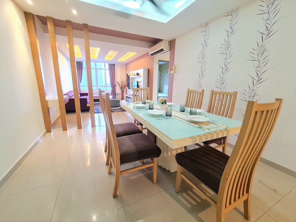 Фото Duta Hotel & Residence by Sarahs Lodge