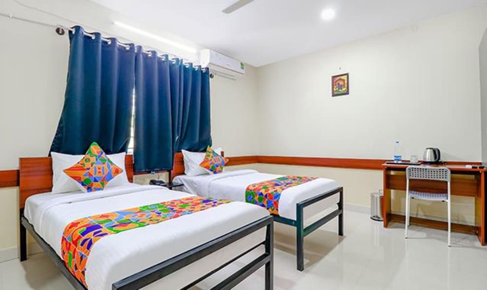 Фото Fabhotel Prestine Tree