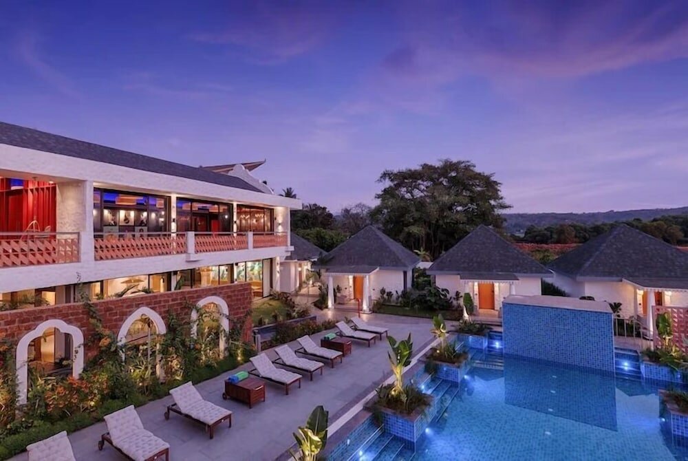 Фото отеля 2